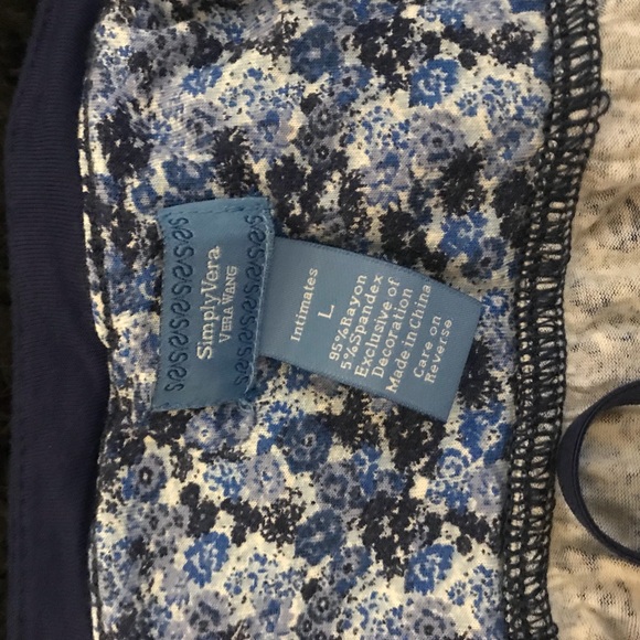 Vera Wang Night Gown/Dress - Picture 3 of 3